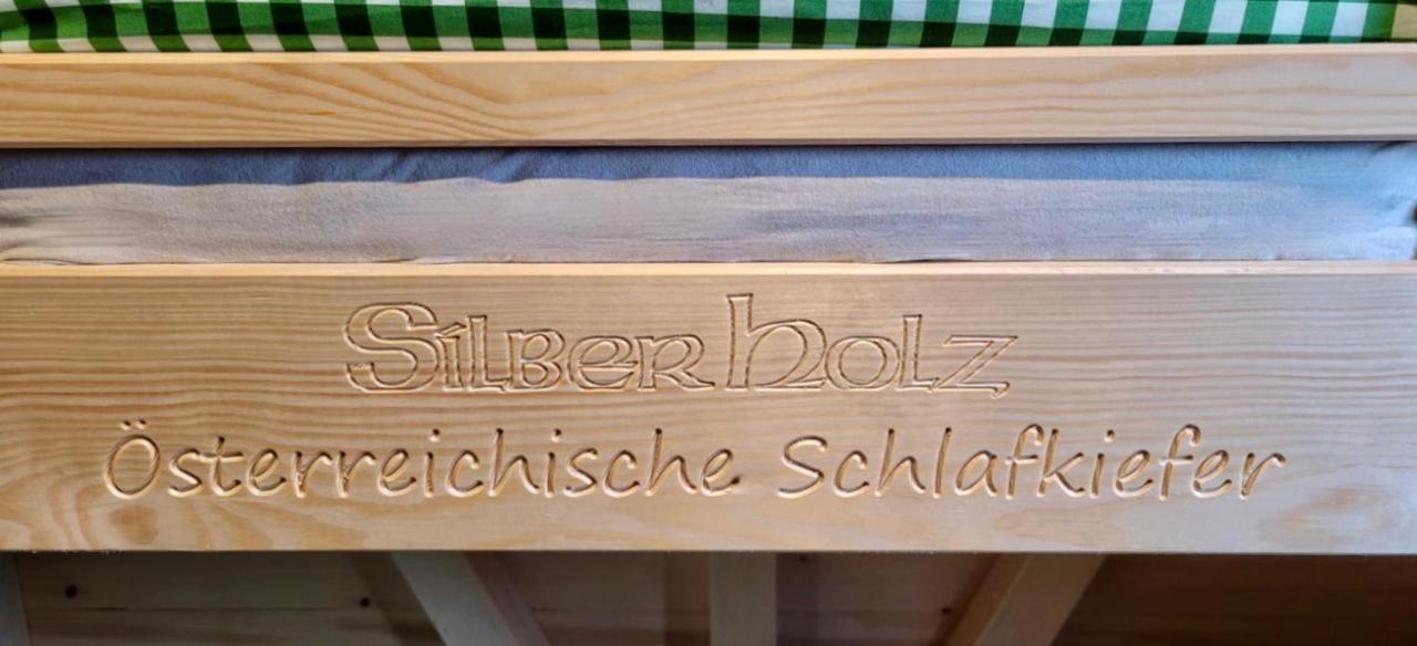 Schitterhof Chalets Spielberg Bei Knittelfeld Luaran gambar